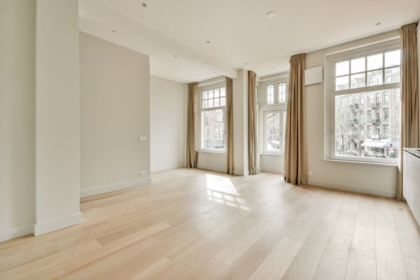 Medium property photo - Moreelsestraat 1A, 1071 BJ Amsterdam